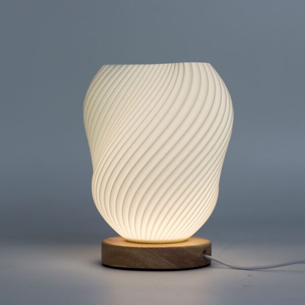 Lampa New Wave – USB, 3 nastavenia jasu, mušľa – Obrázok 4
