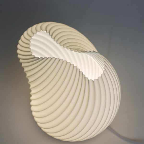 Lampa New Wave – USB, 3 nastavenia jasu, mušľa – Obrázok 5