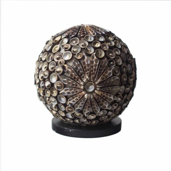 Boho lampa s mušľami – guľatá 15 cm