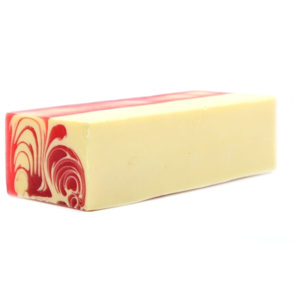 Ručne vyrobené mydlo – Jahoda, 115 g – Obrázok 2