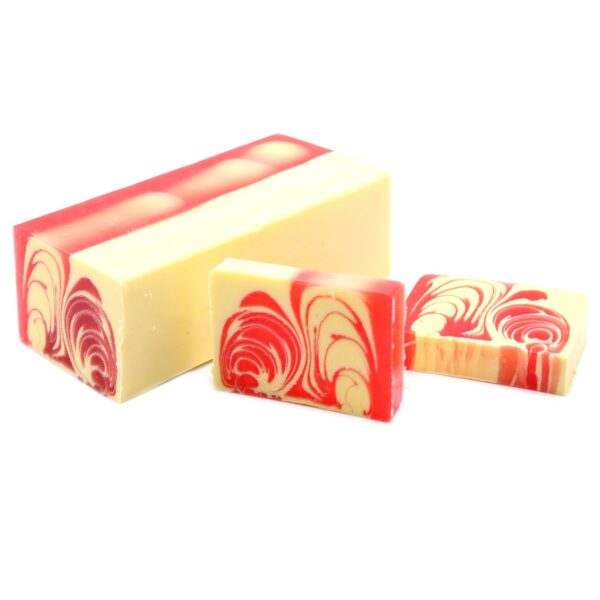 Ručne vyrobené mydlo – Jahoda, 115 g