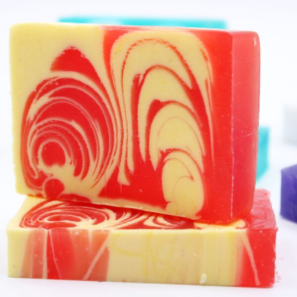 Ručne vyrobené mydlo – Jahoda, 115 g – Obrázok 6